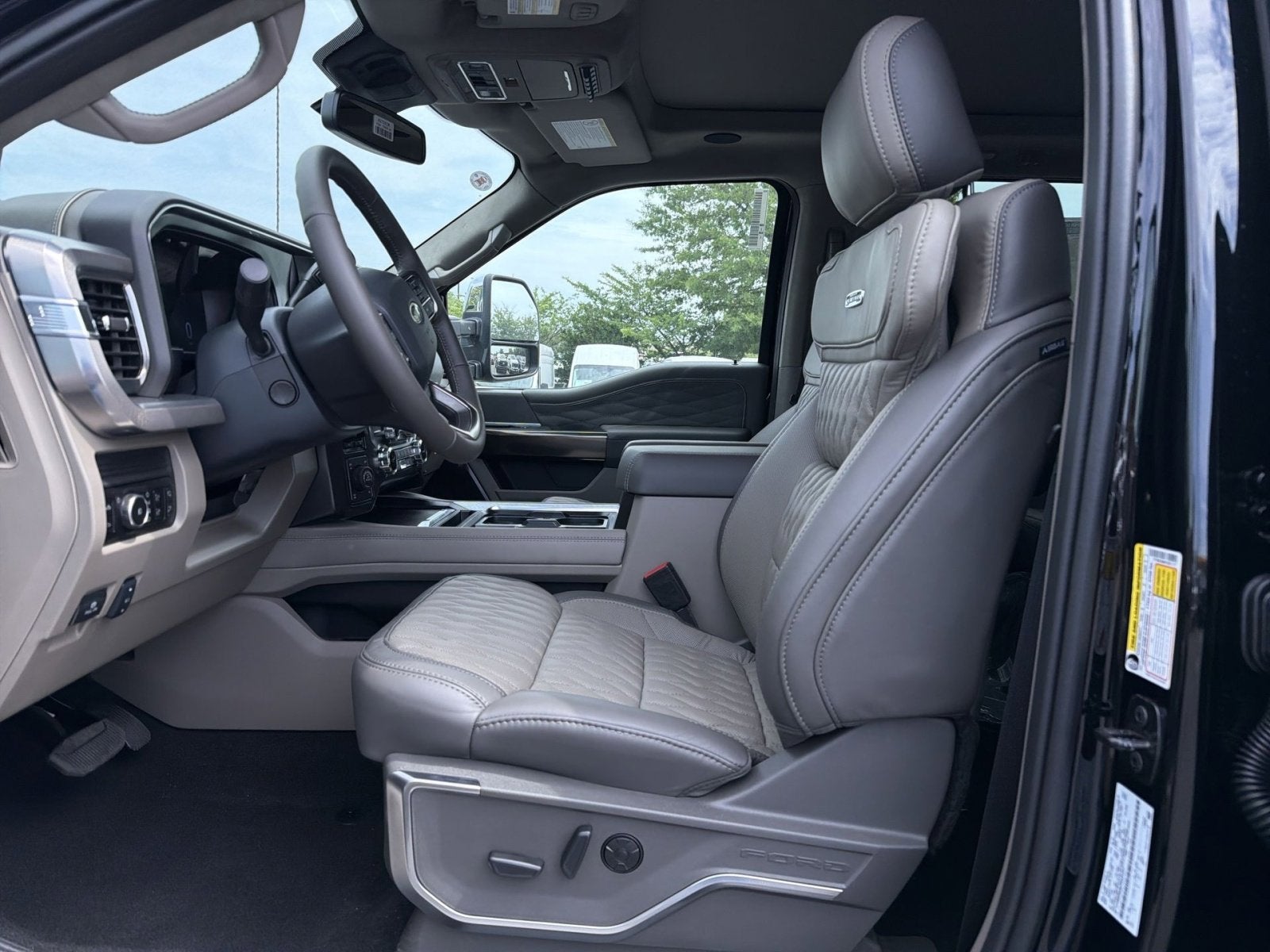 2026 Ford F-350SD Platinum Plus Tremor