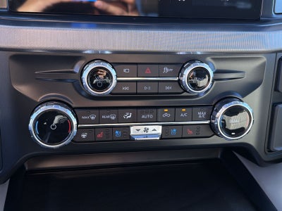 2027 Ford F-350SD Platinum