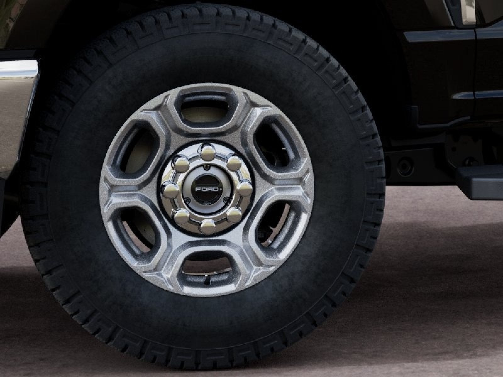 2027 Ford F-350SD XLT