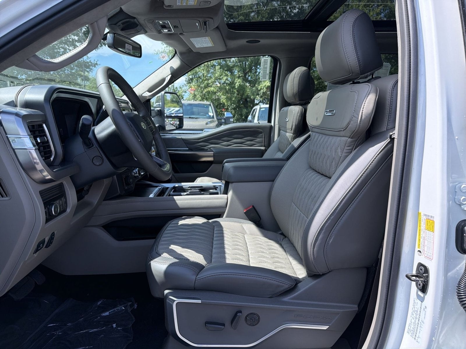 2026 Ford F-350SD Platinum Plus