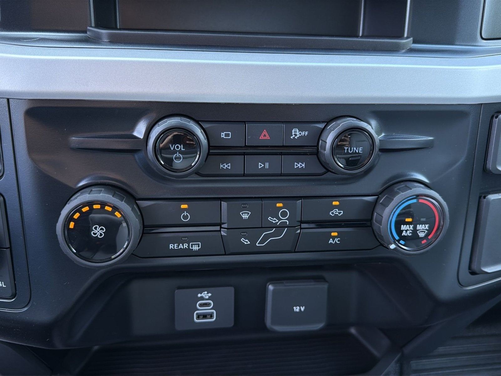 2027 Ford F-350SD XL