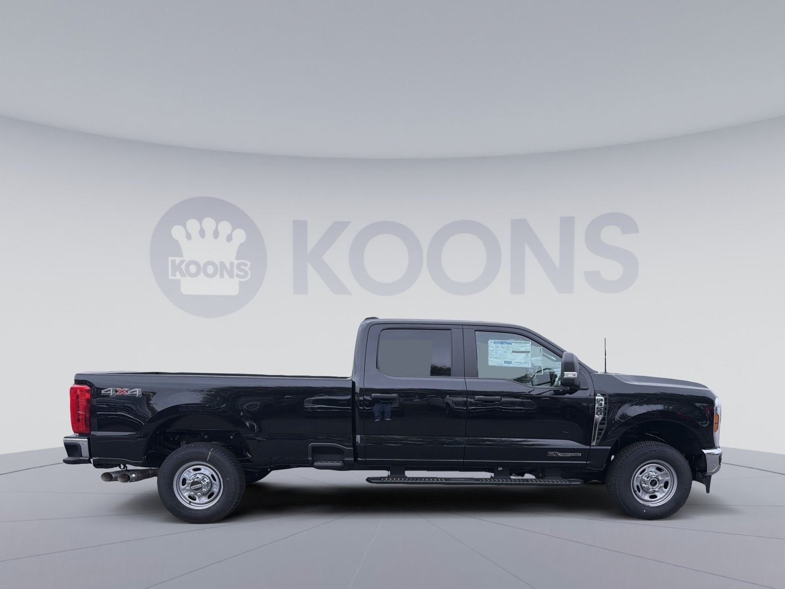 2026 Ford F-350 Super Duty XL - Photo 8