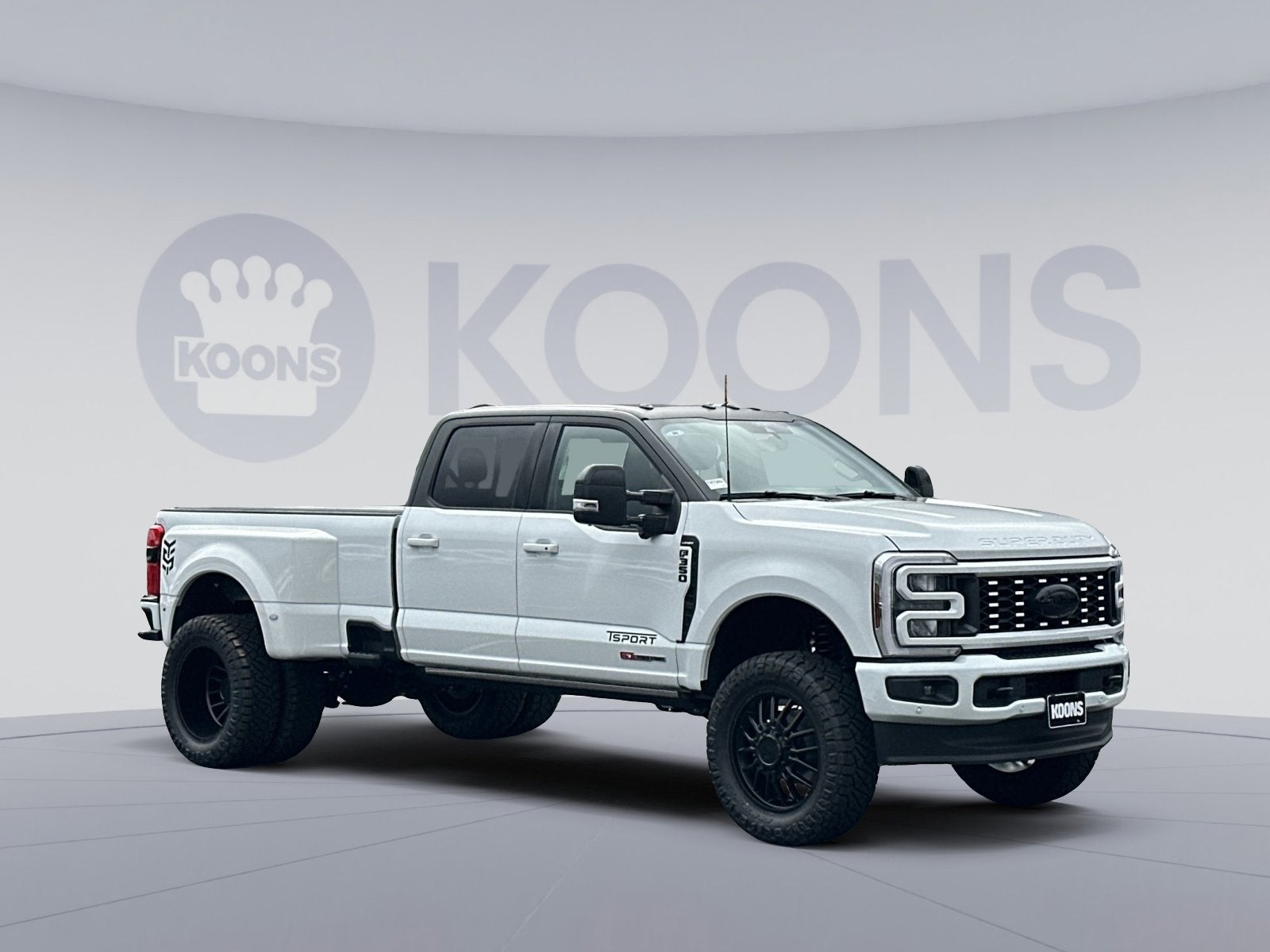 2025 Ford F-350SD Lariat