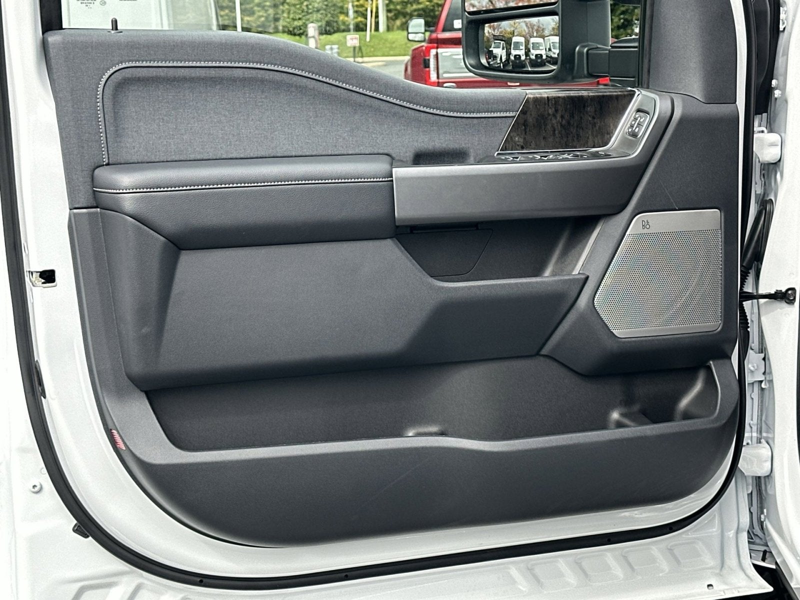 2025 Ford F-350SD Lariat