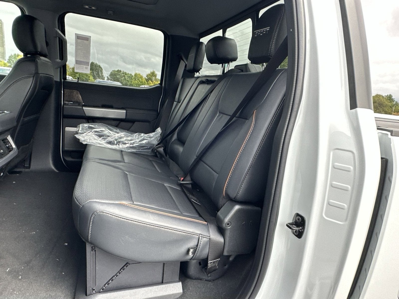 2025 Ford F-350SD Lariat