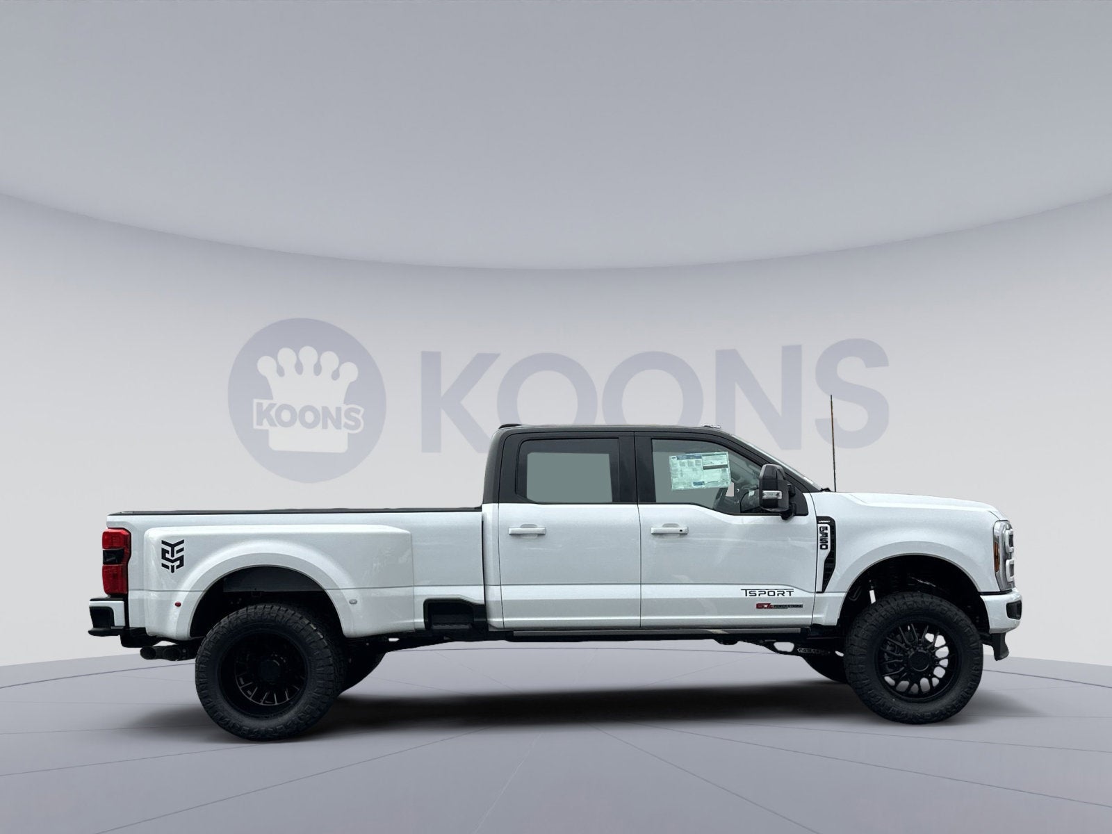 2025 Ford F-350SD Lariat