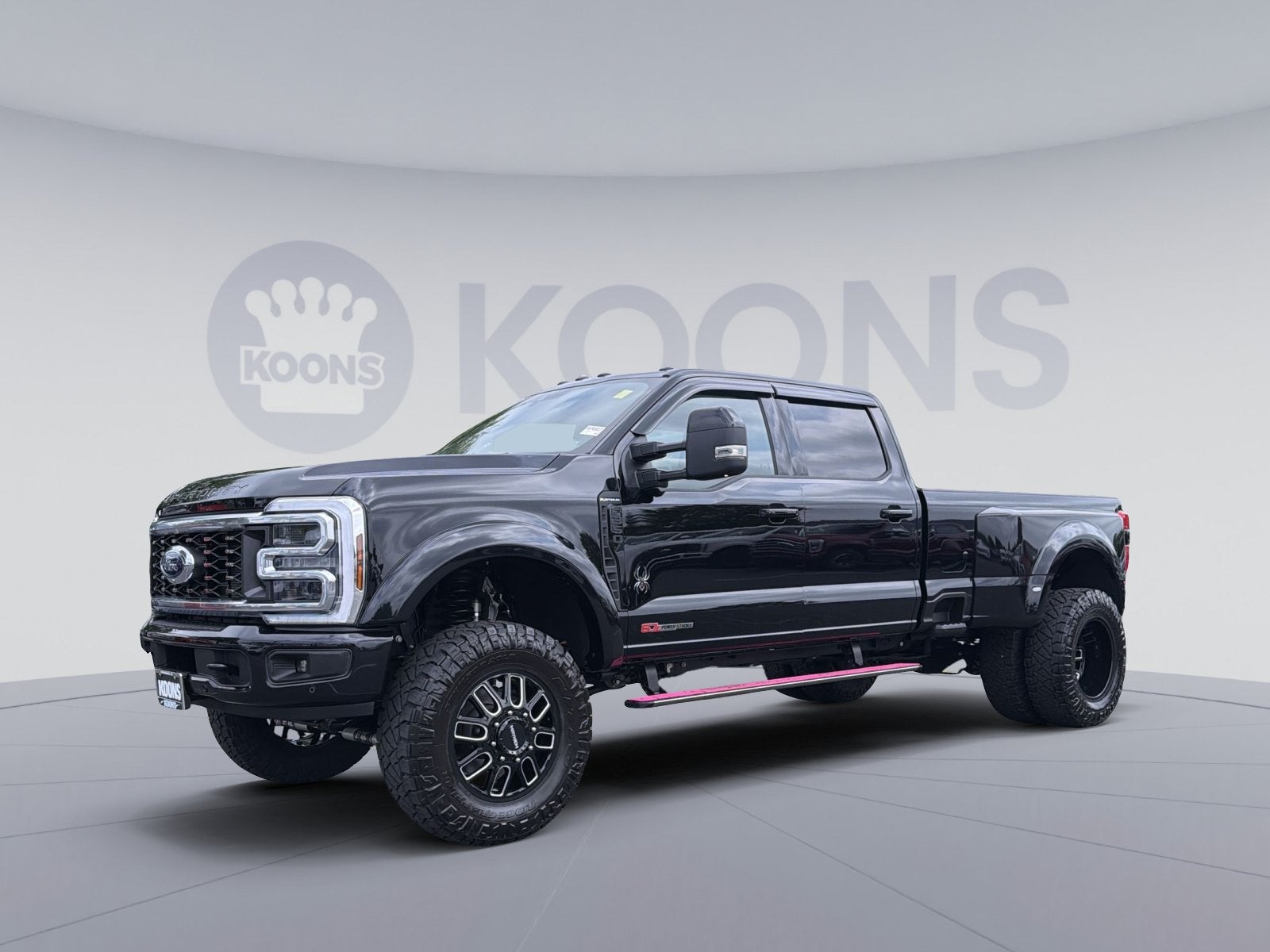 2025 Ford F-350SD Platinum Black Widow
