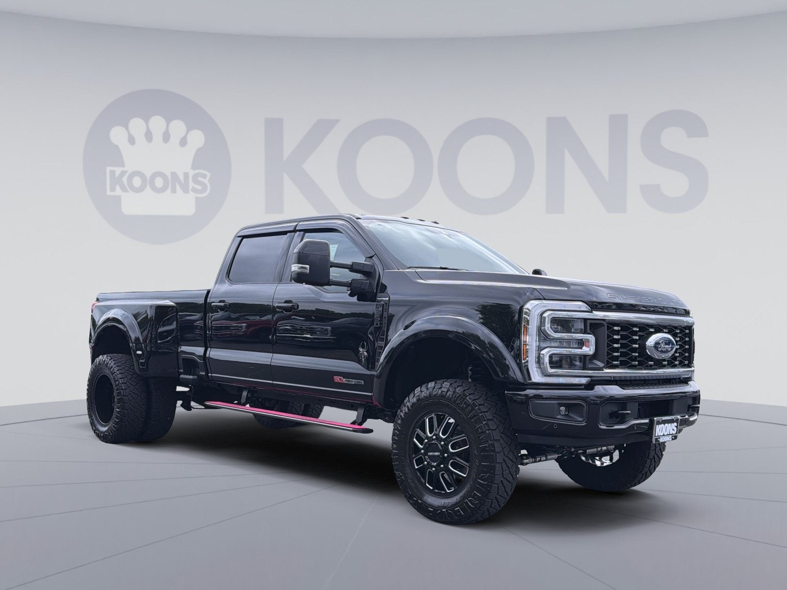 2025 Ford F-350SD Platinum Black Widow