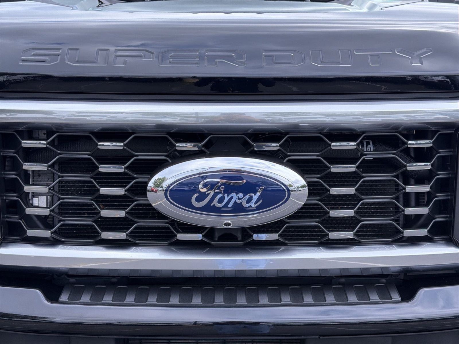 2025 Ford F-350SD Platinum Black Widow