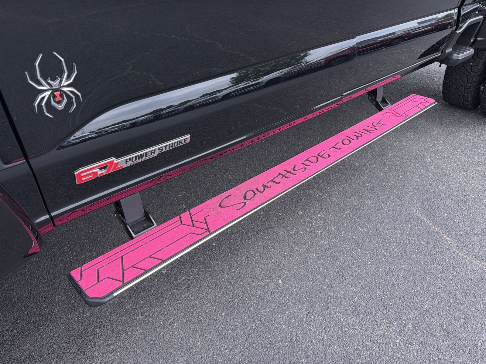 2025 Ford F-350SD Platinum Black Widow