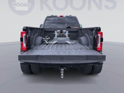 2025 Ford F-350SD Platinum Black Widow