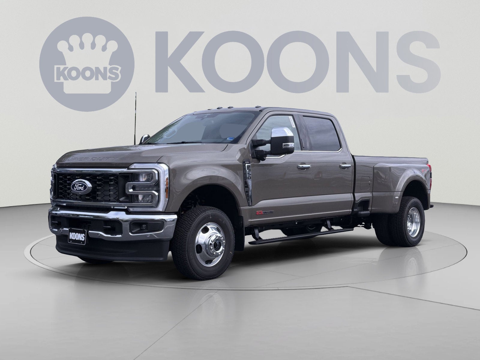 2027 Ford F-350SD Lariat
