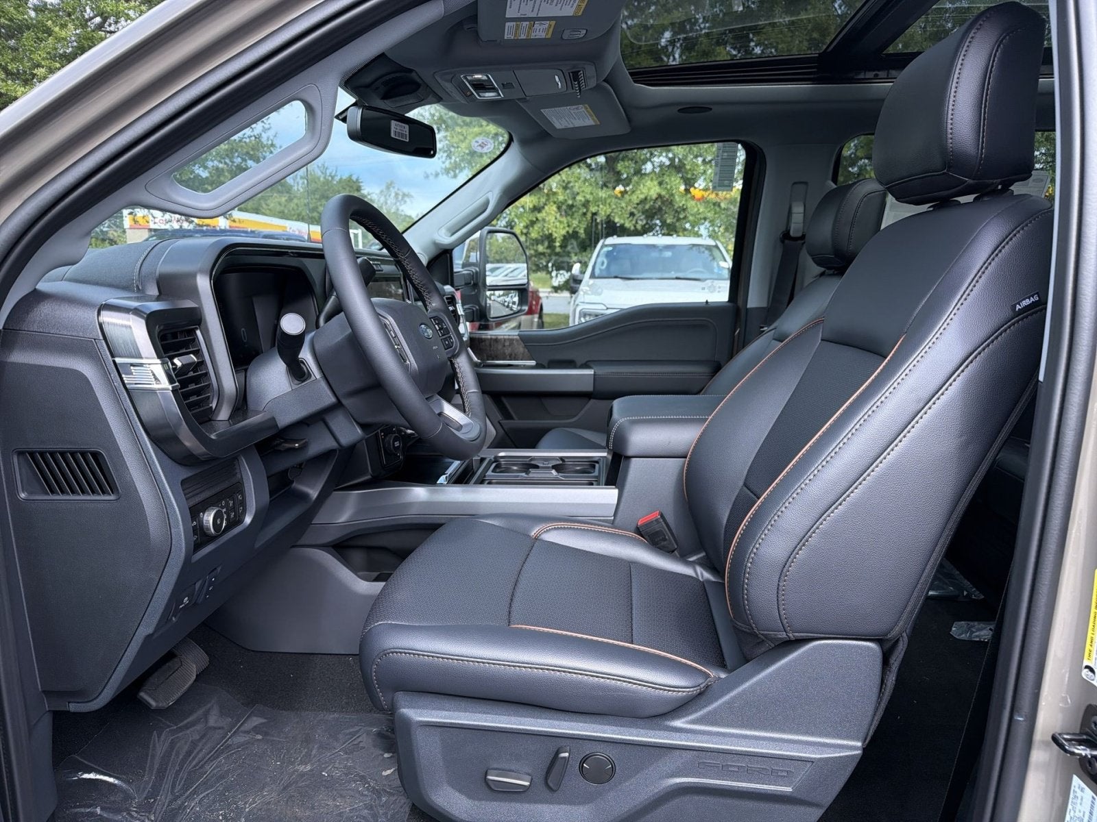 2027 Ford F-350SD Lariat