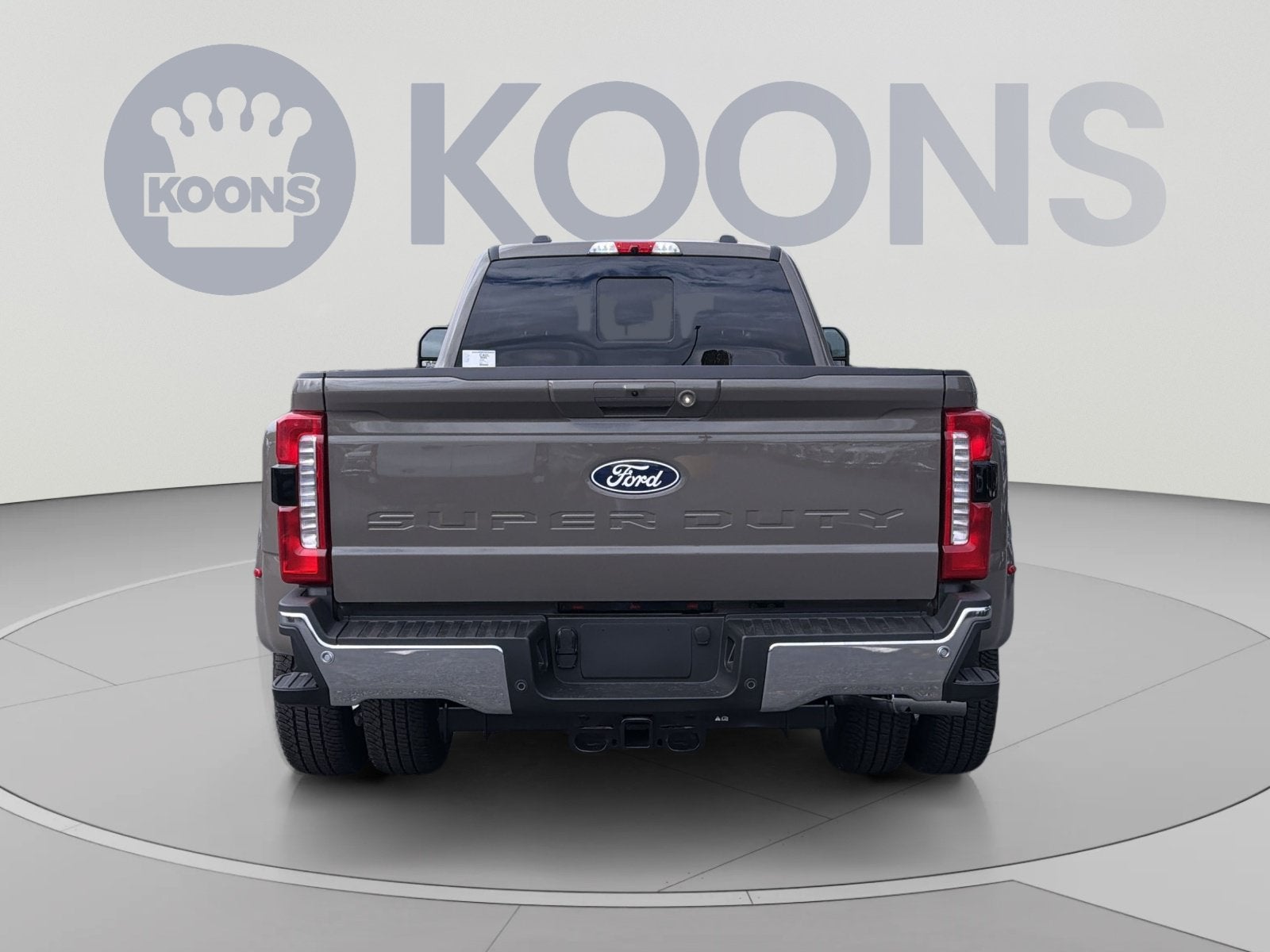 2027 Ford F-350SD Lariat