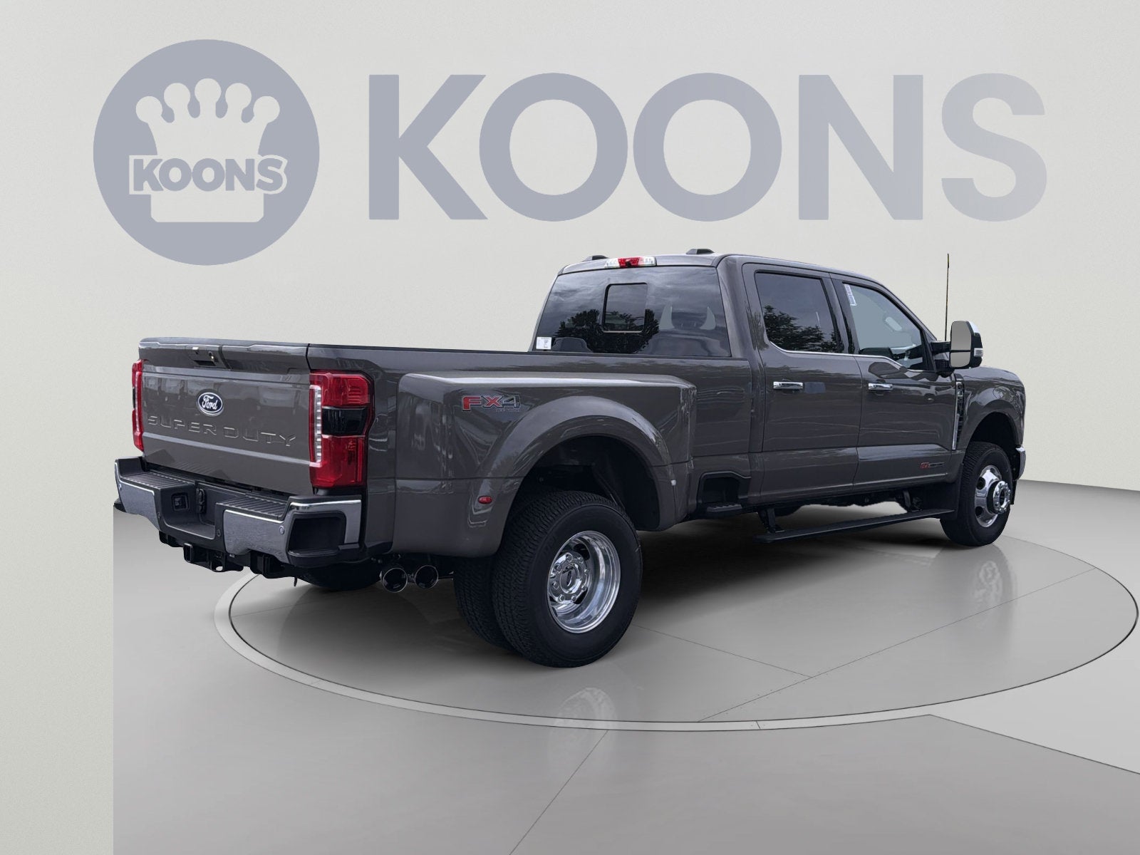 2027 Ford F-350SD Lariat