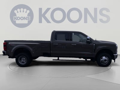 2027 Ford F-350SD Lariat