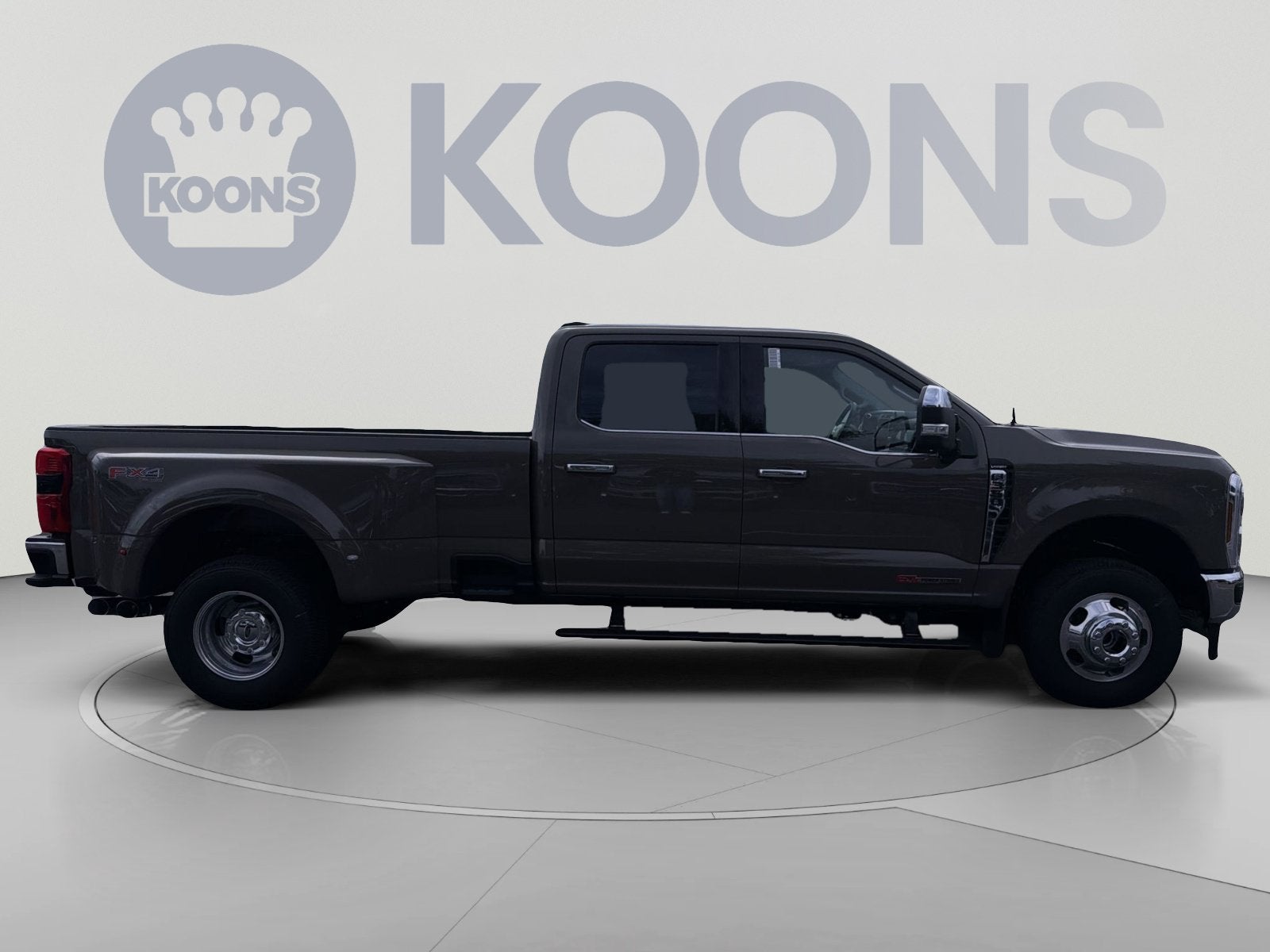 2027 Ford F-350SD Lariat
