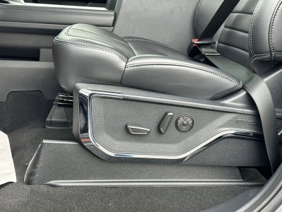 2025 Ford F-350SD Platinum Black Widow