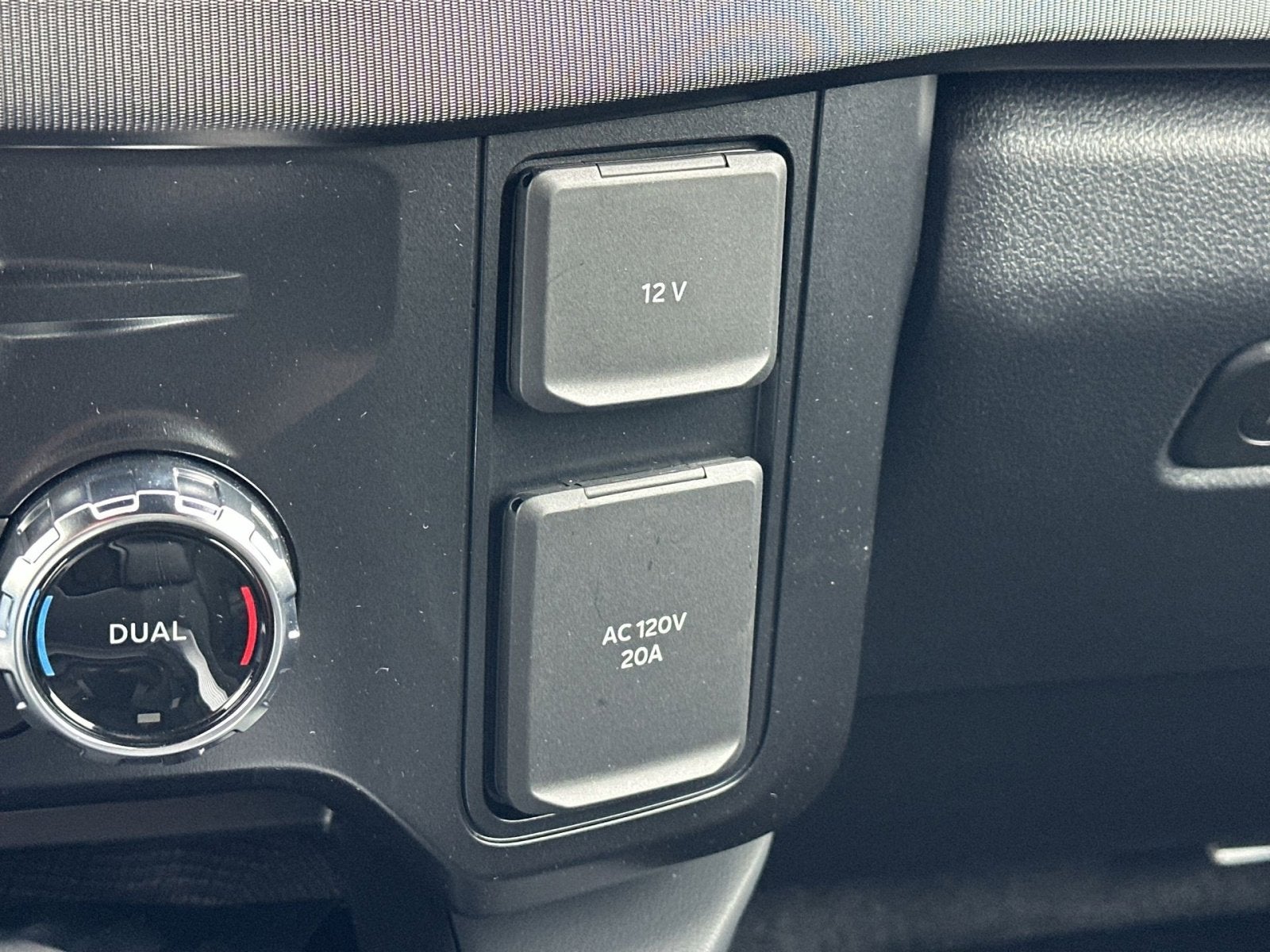 2025 Ford F-350SD Platinum Black Widow