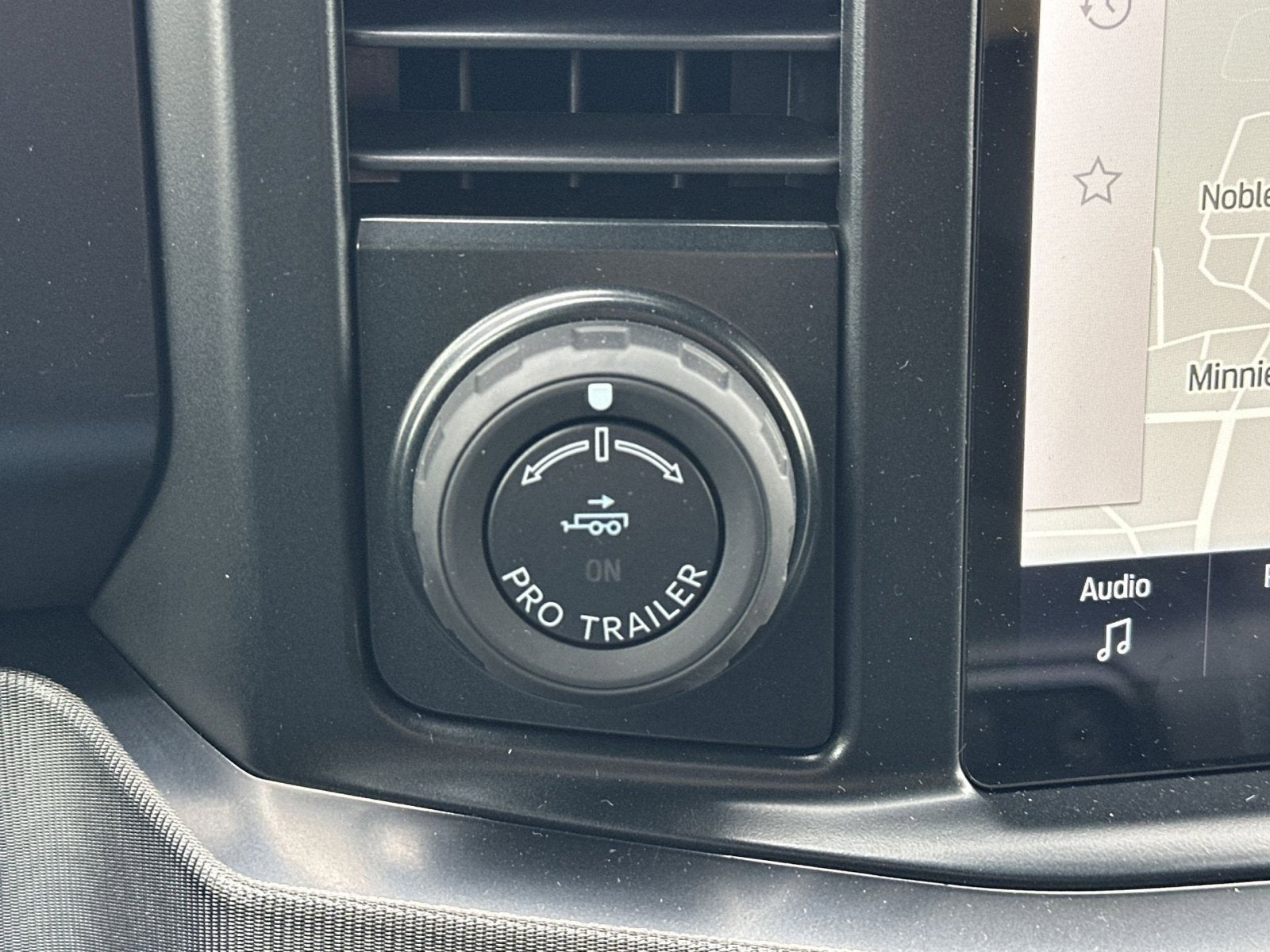 2025 Ford F-350SD Platinum Black Widow