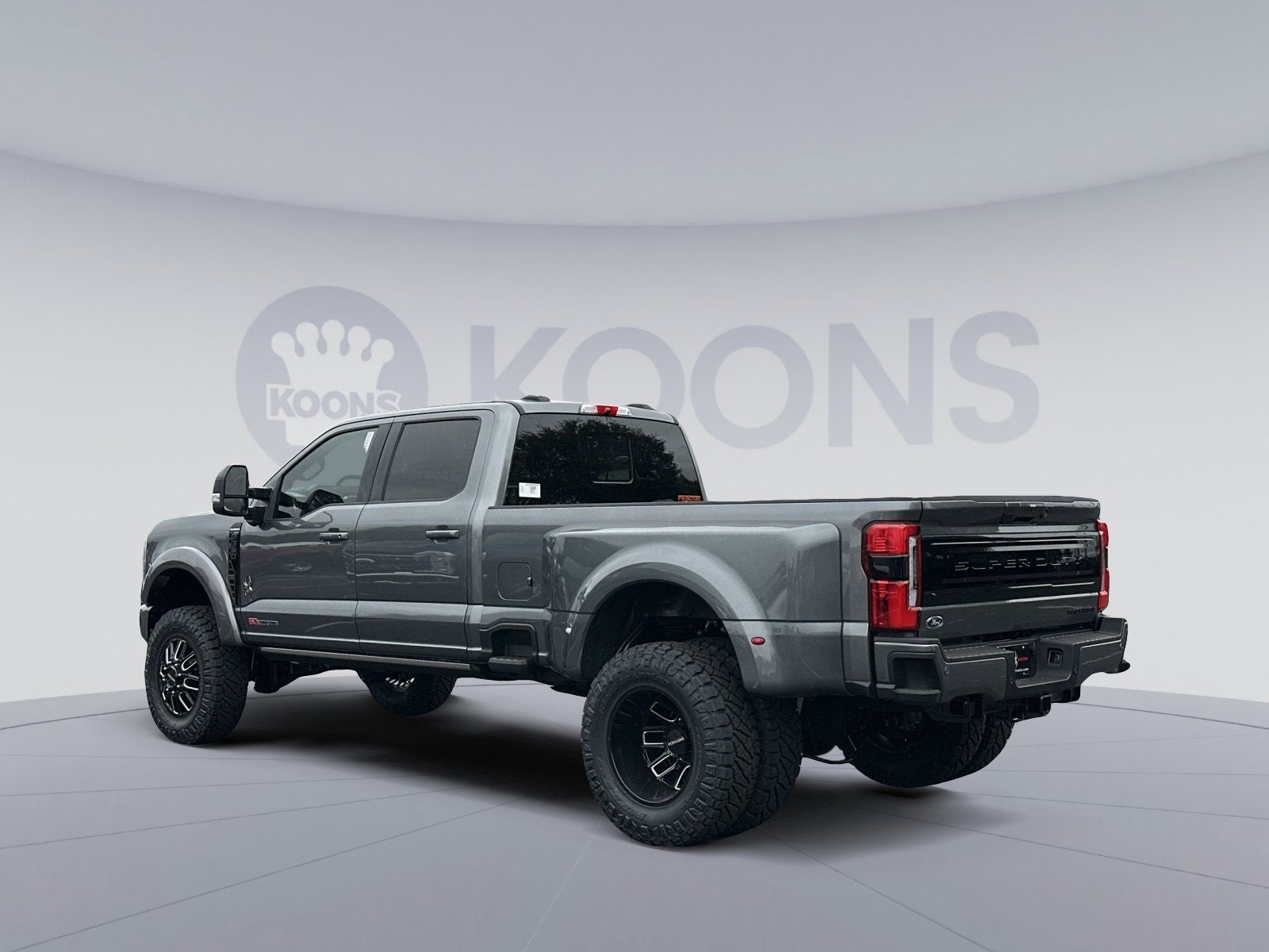 2025 Ford F-350SD Platinum Black Widow