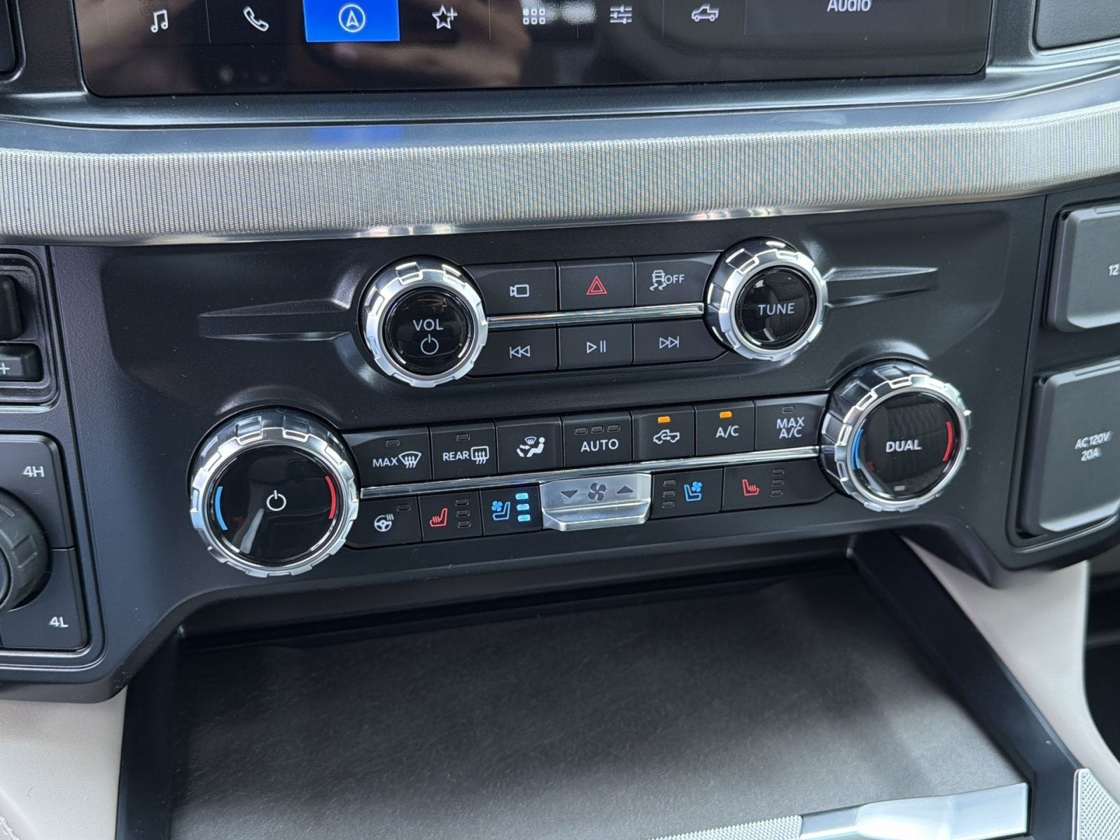 2026 Ford F-350SD Platinum Plus