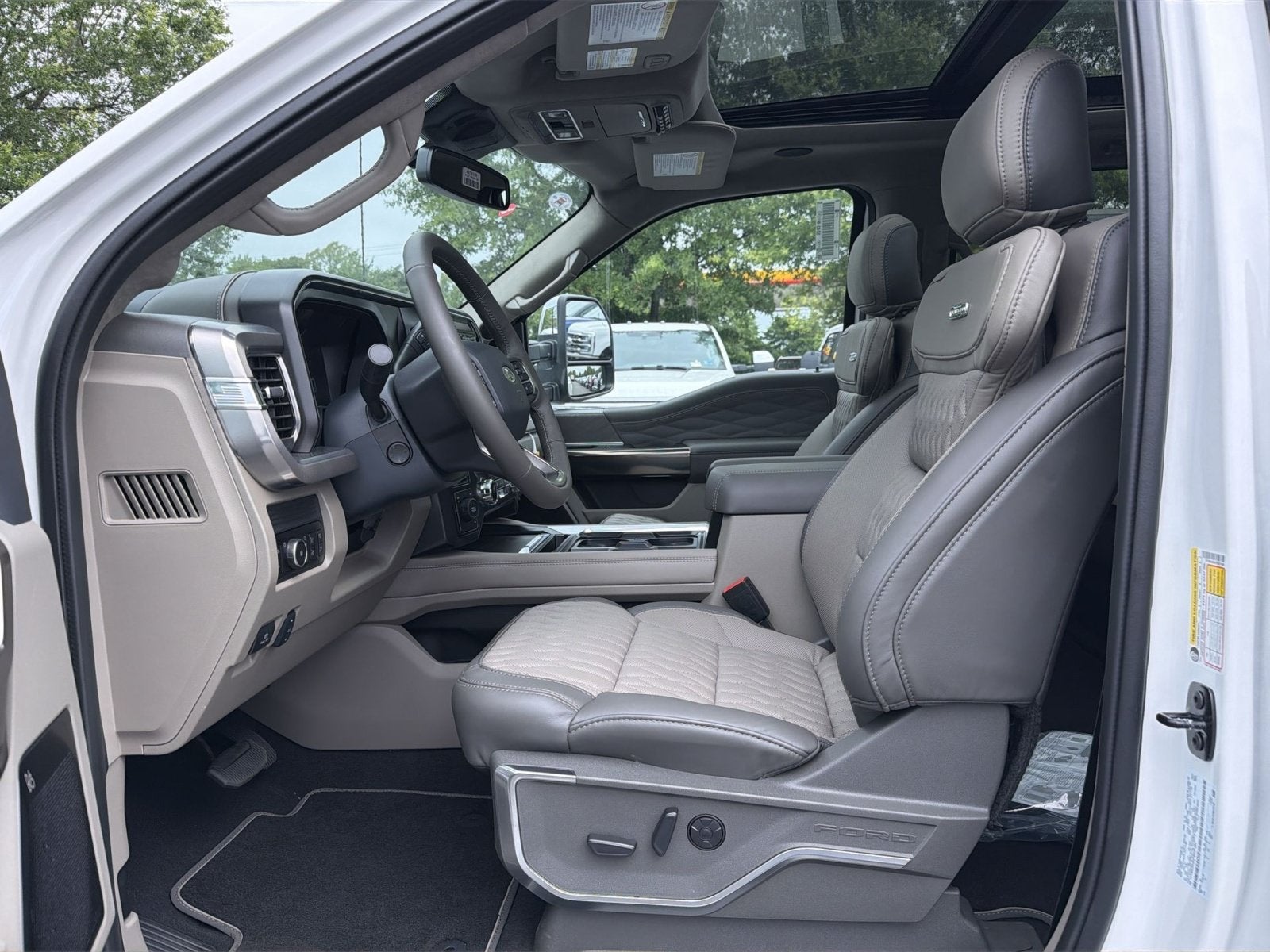 2026 Ford F-350SD Platinum Plus