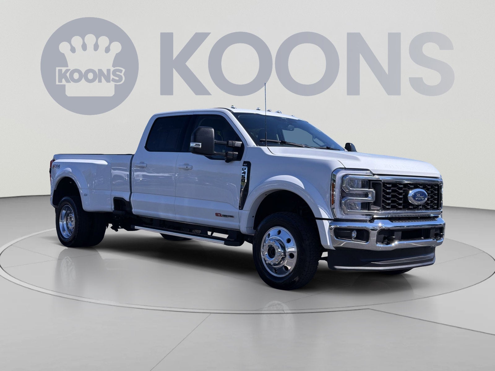 2026 Ford F-450SD XLT