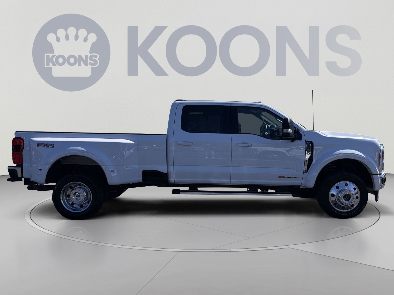 2026 Ford F-450SD XLT