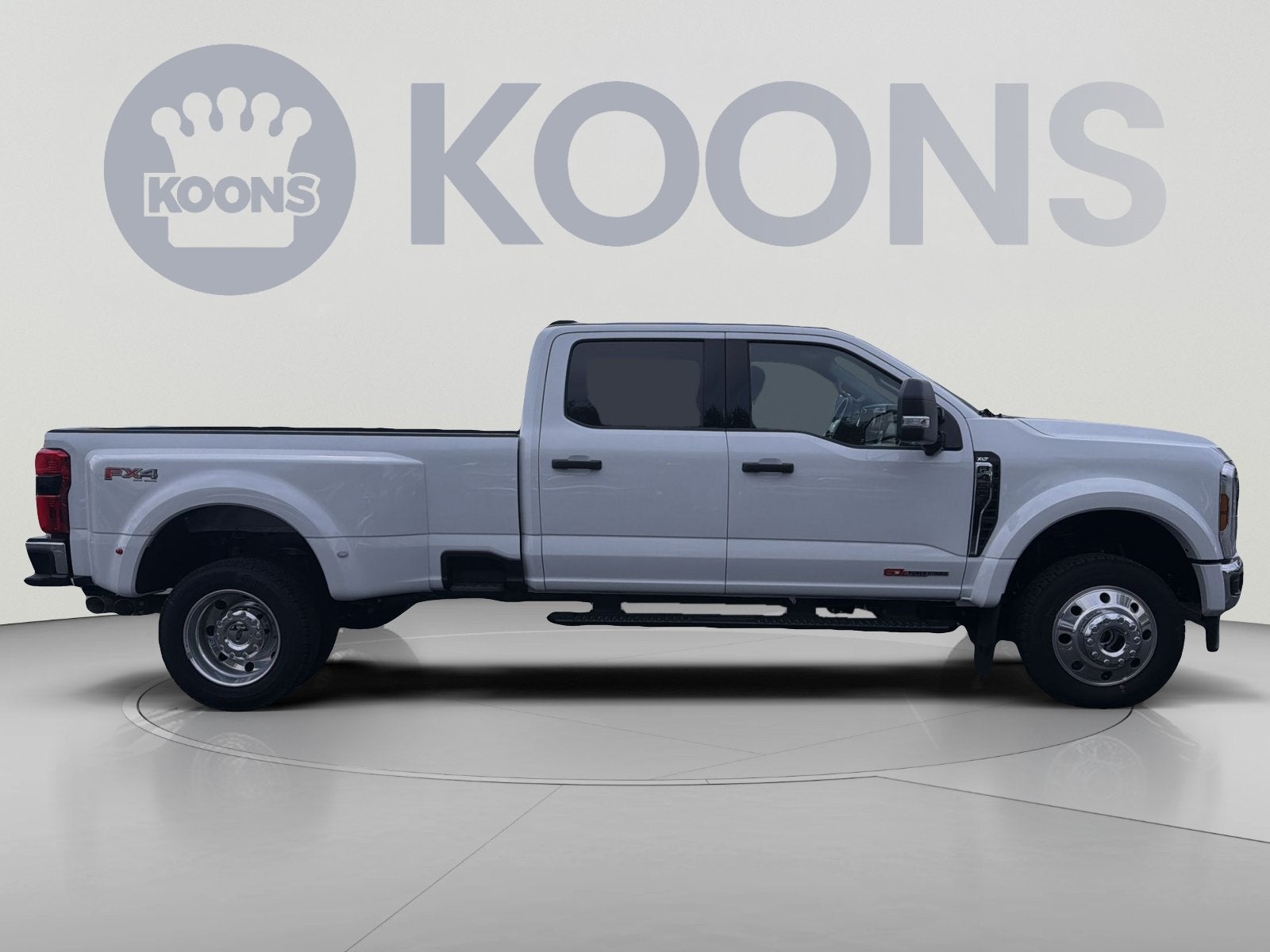 2027 Ford F-450SD XL