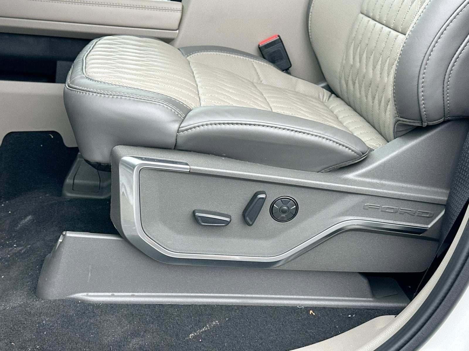 2026 Ford F-450SD Platinum