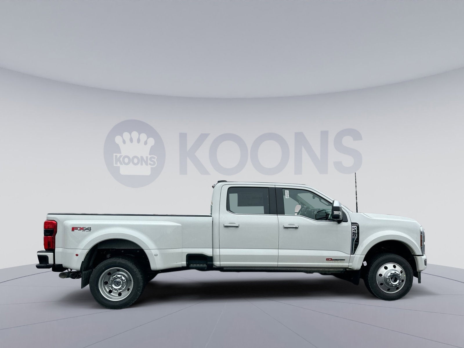 2026 Ford F-450SD Platinum
