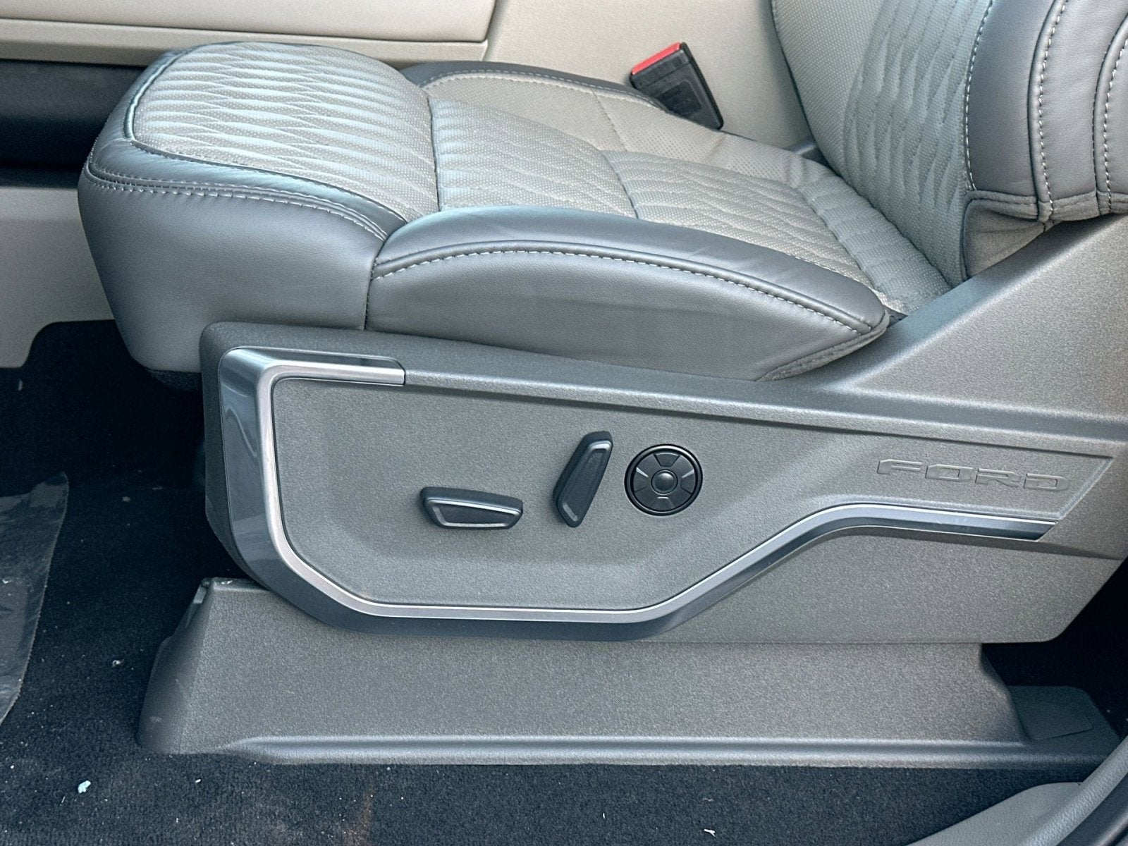 2026 Ford F-450SD Platinum