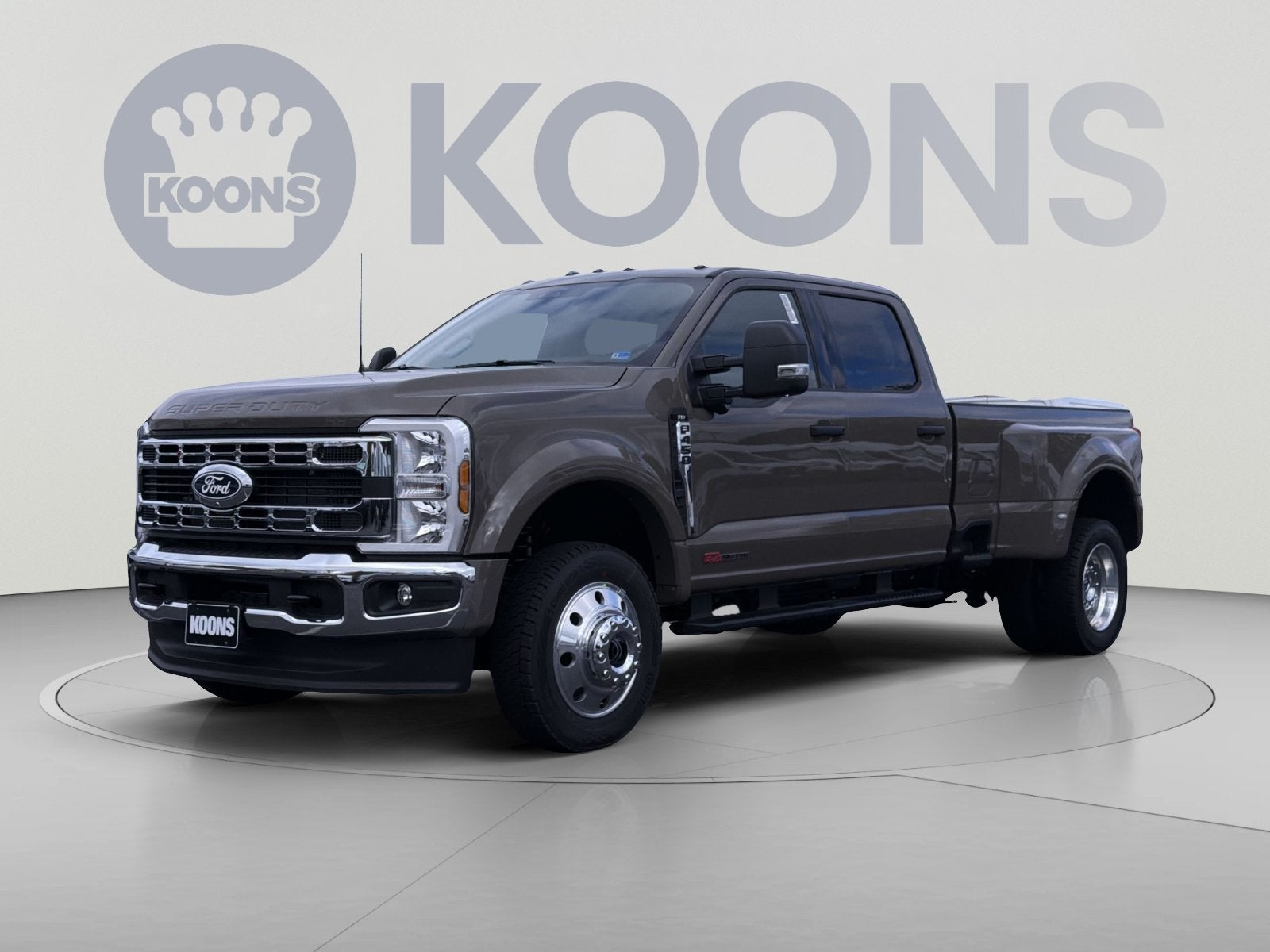 2027 Ford F-450SD XLT
