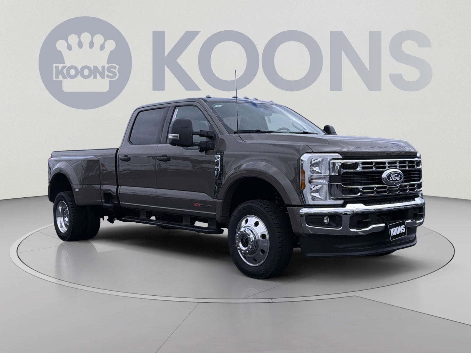 2027 Ford F-450SD XLT
