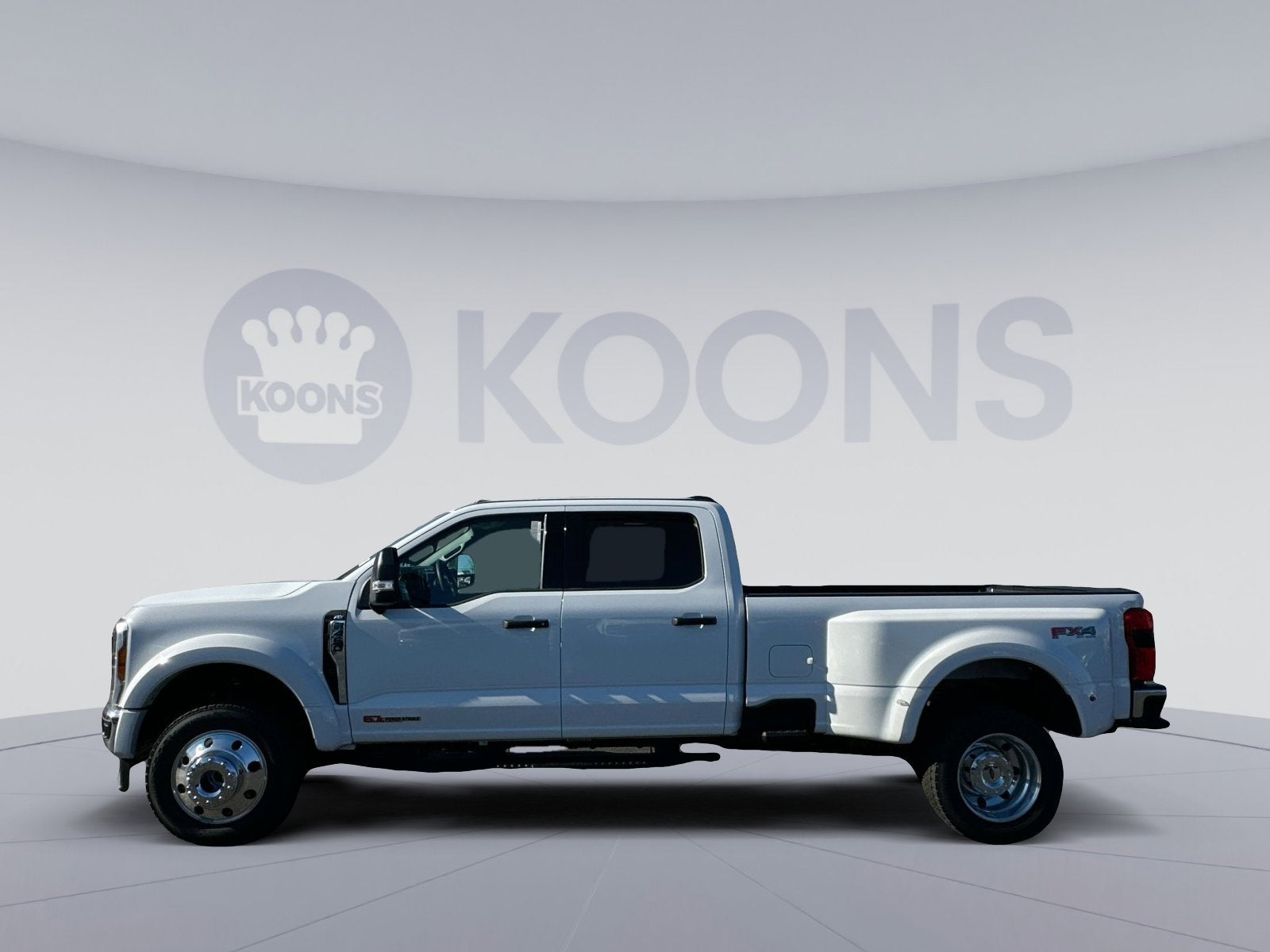 2026 Ford F-450SD XLT