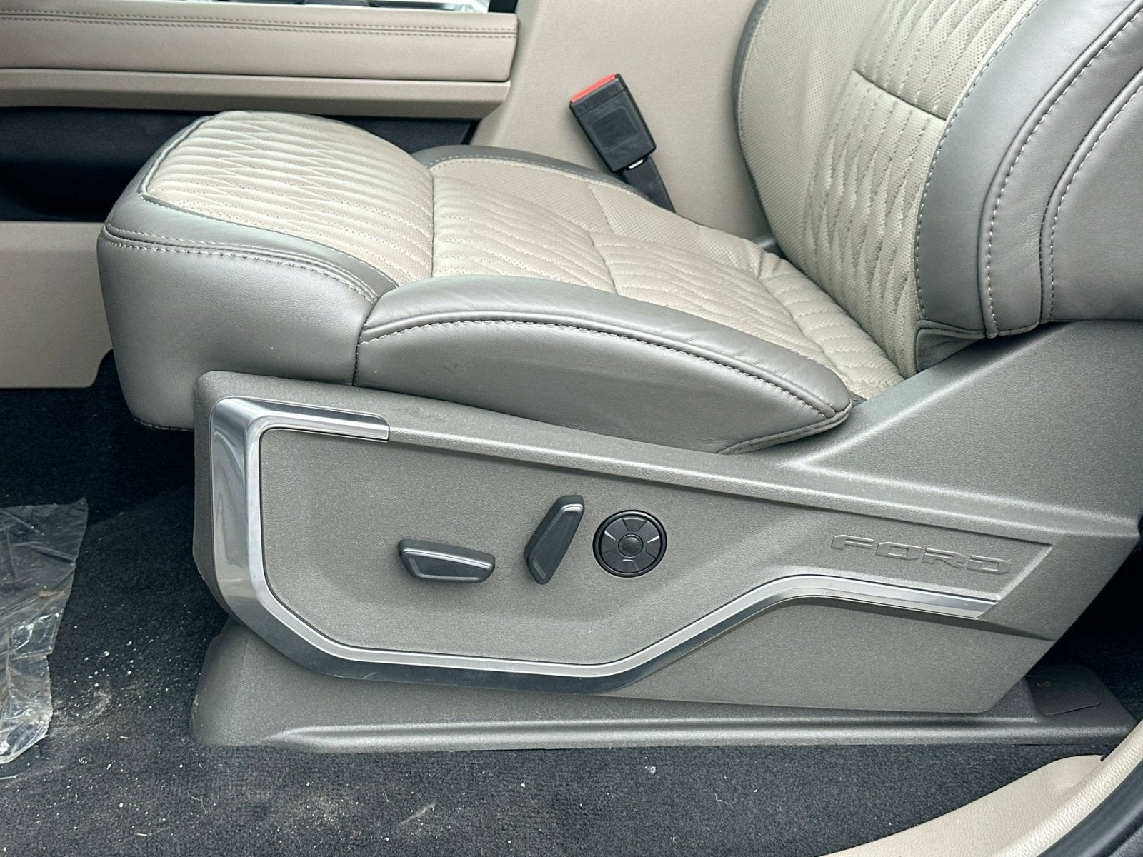 2026 Ford F-450SD Platinum