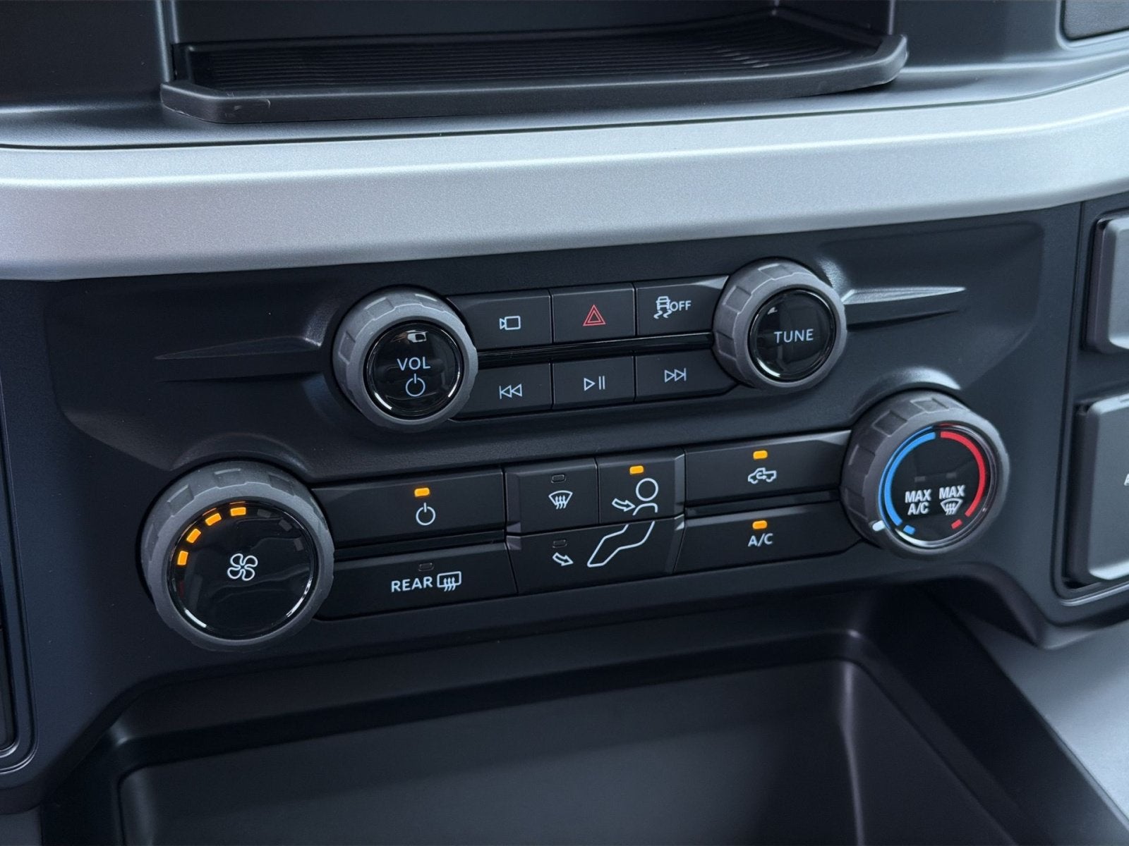 2027 Ford F-450SD XL