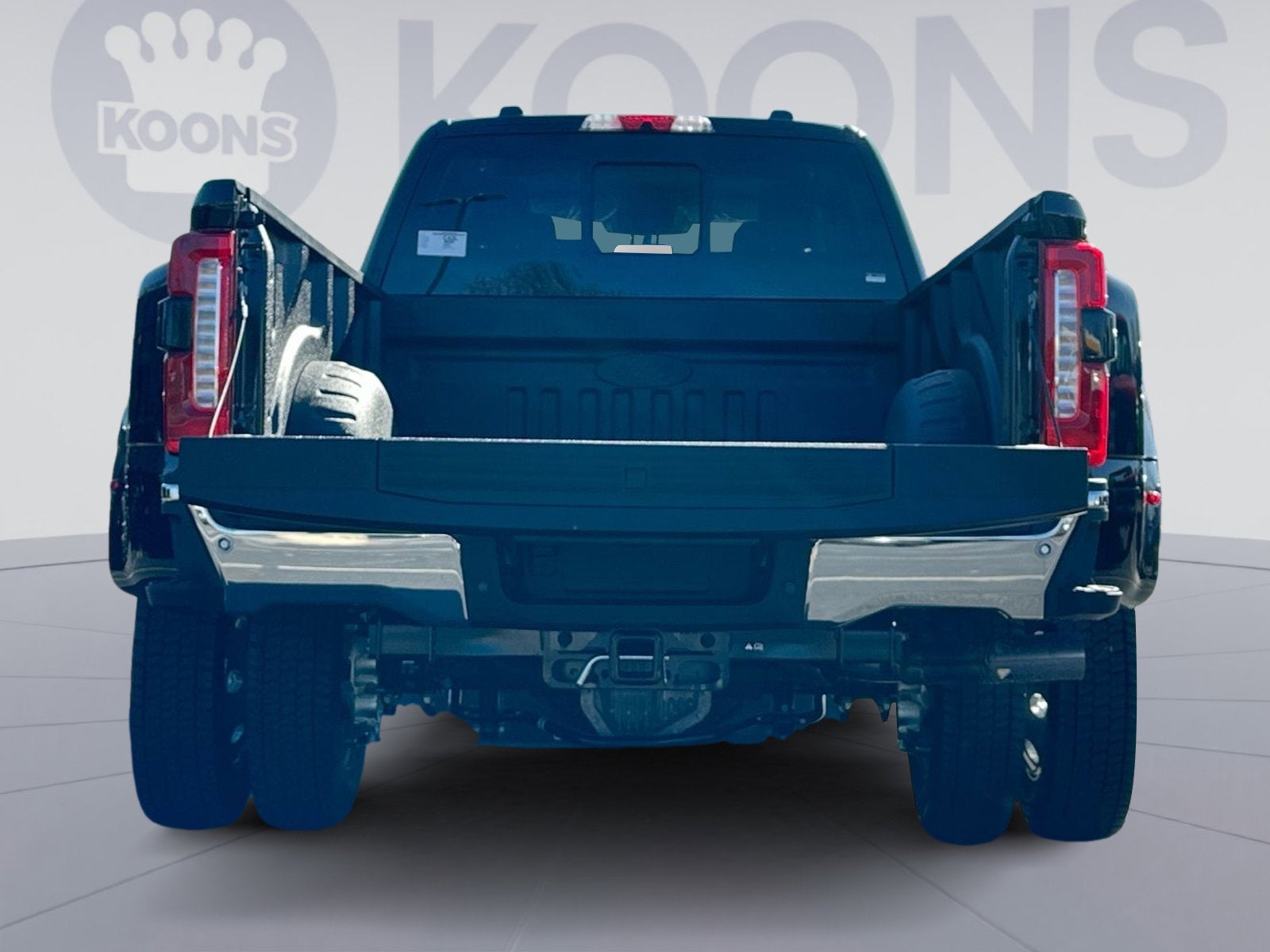 2026 Ford F-450SD XLT