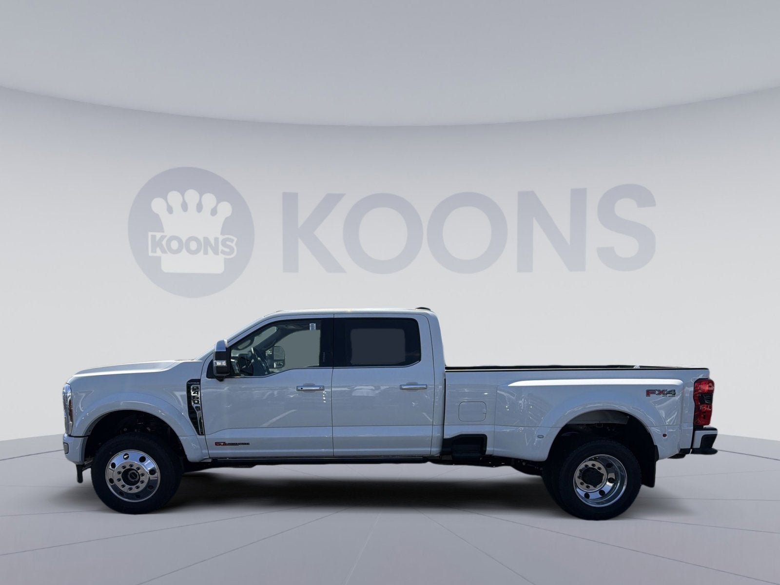 2026 Ford F-450SD Platinum