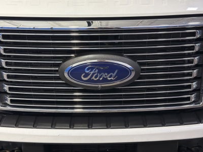 2022 Ford F-450SD Platinum