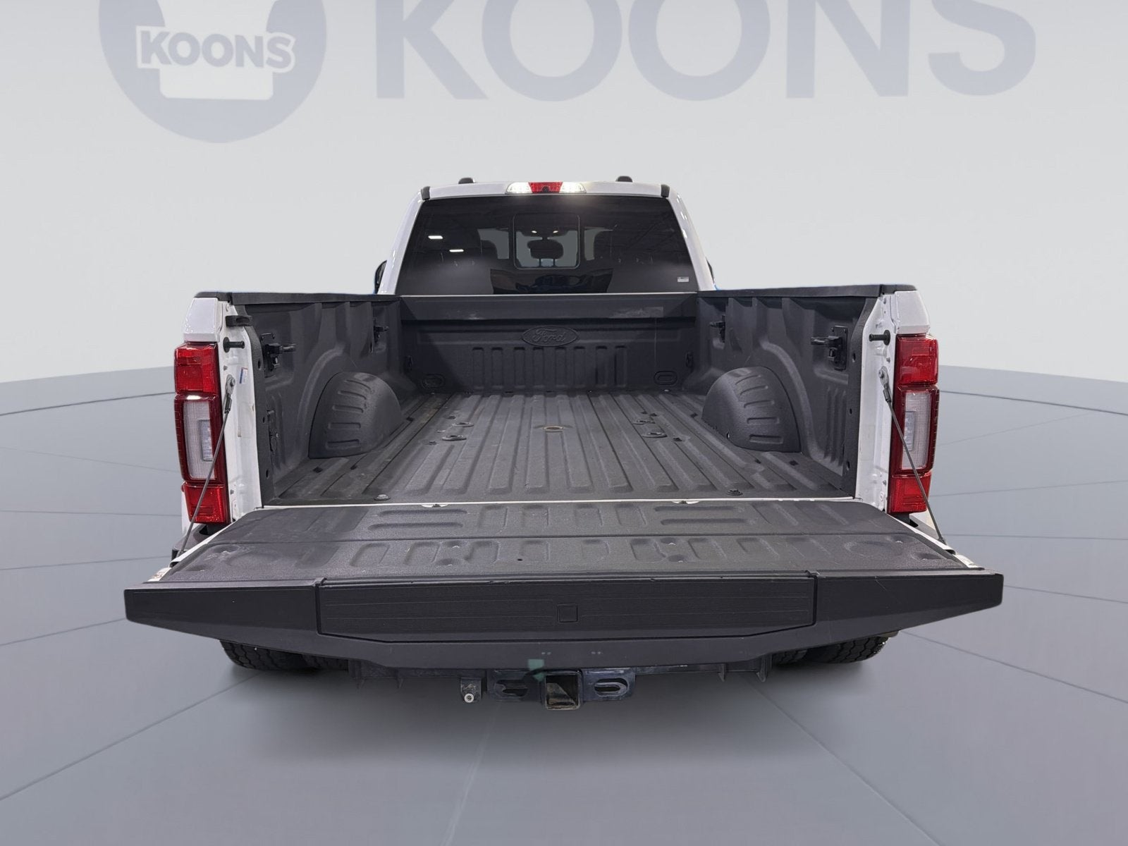 2022 Ford F-450SD Platinum