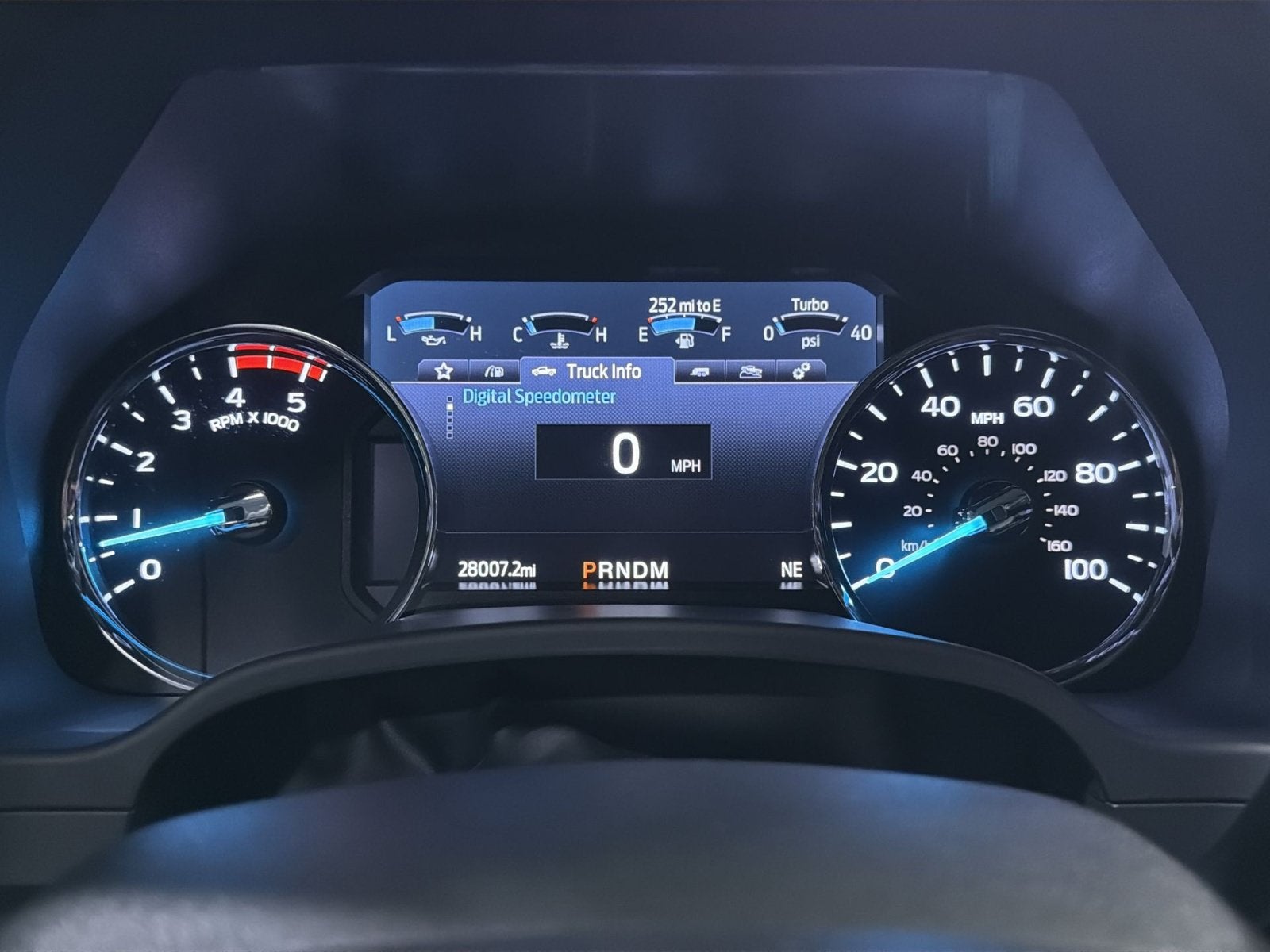 2022 Ford F-450SD Platinum