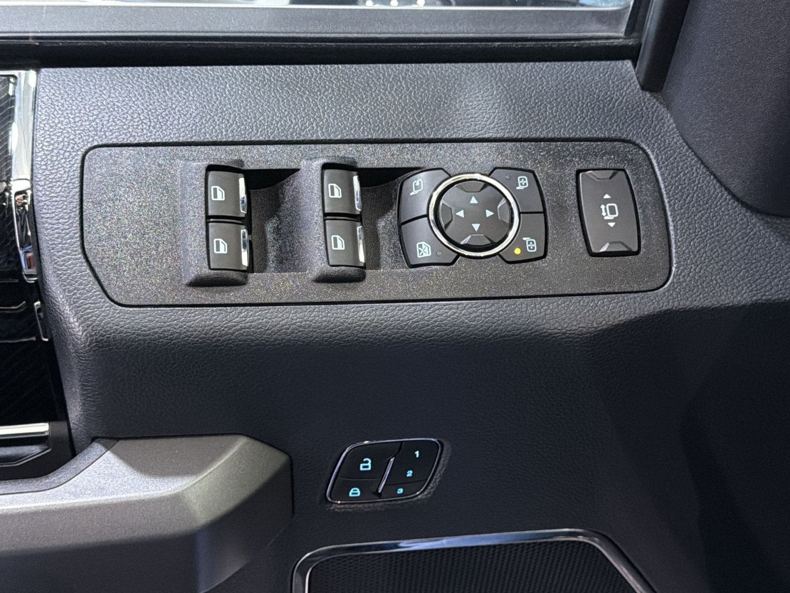 2022 Ford F-450SD Platinum
