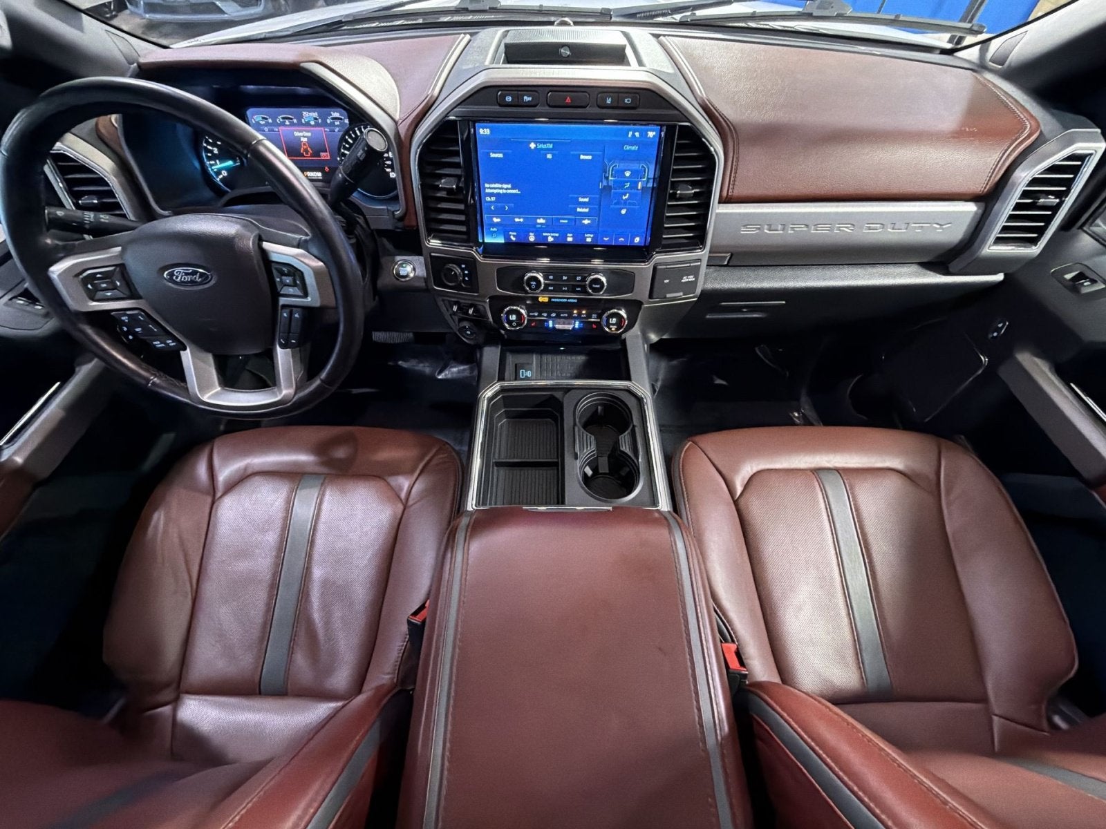 2022 Ford F-450SD Platinum