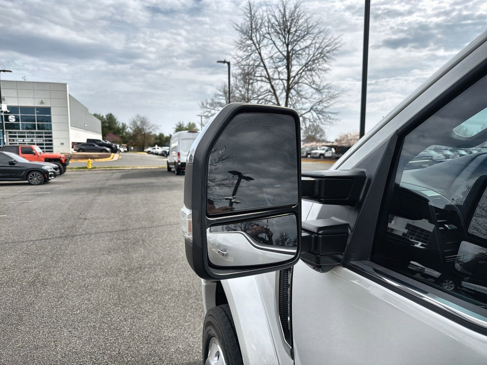 2022 Ford F-450SD Platinum