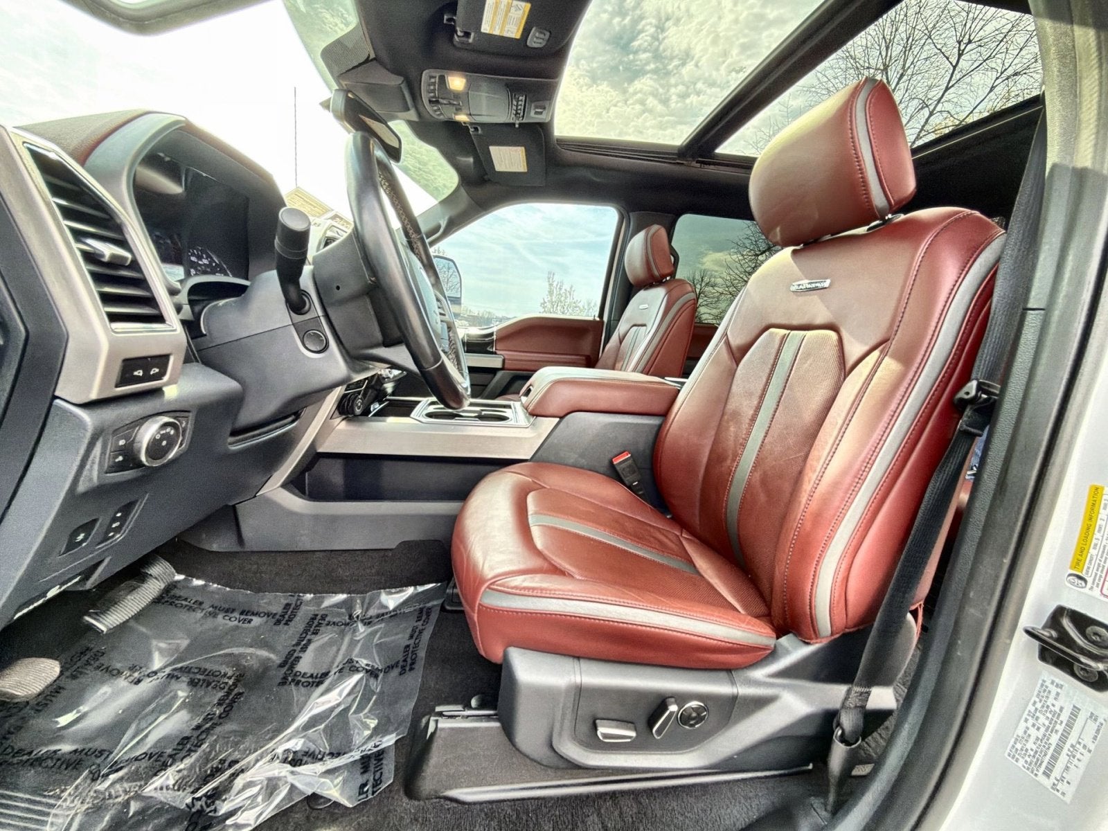 2022 Ford F-450SD Platinum