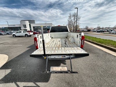 2022 Ford F-450SD Platinum