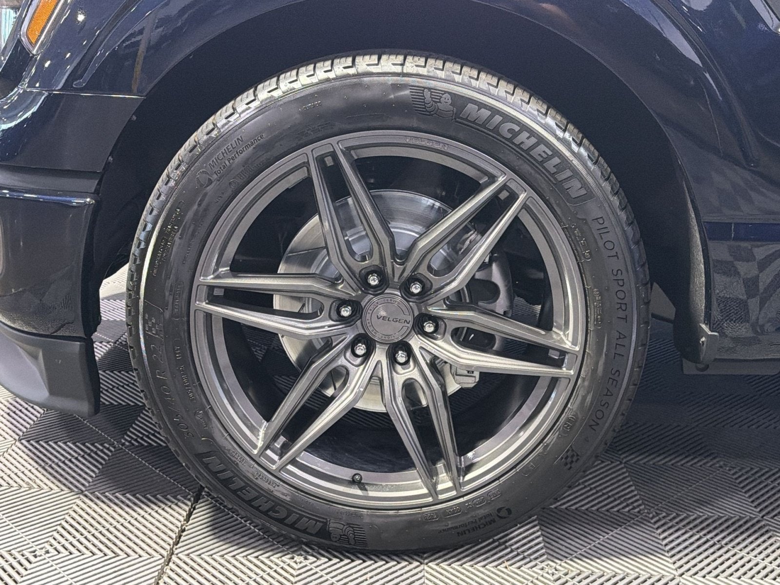 2026 Ford F-150 Black Widow SR 810