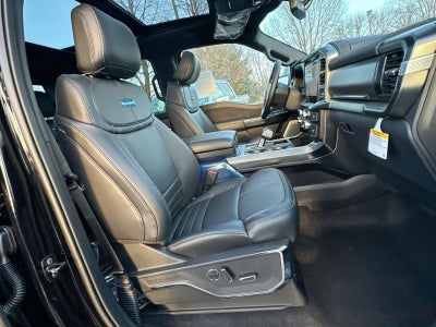 2025 Ford F-150 Platinum